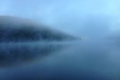 Morgenstimmung am Bergsee Valing/Banat Morgenstimmung am Bergsee Valing/Banat
